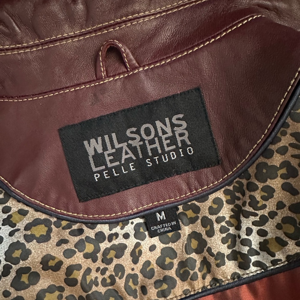 Leather jacket - Picture 4 of 7